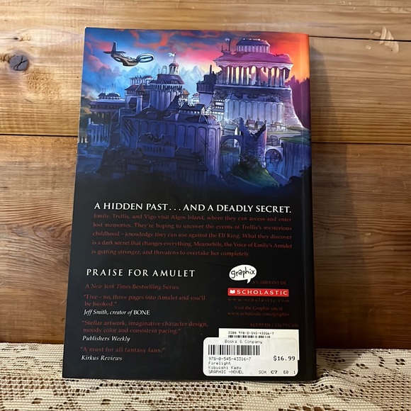 Amulet Book Bundle Of 4 / #1,3,4,7 - Picture 4 of 10